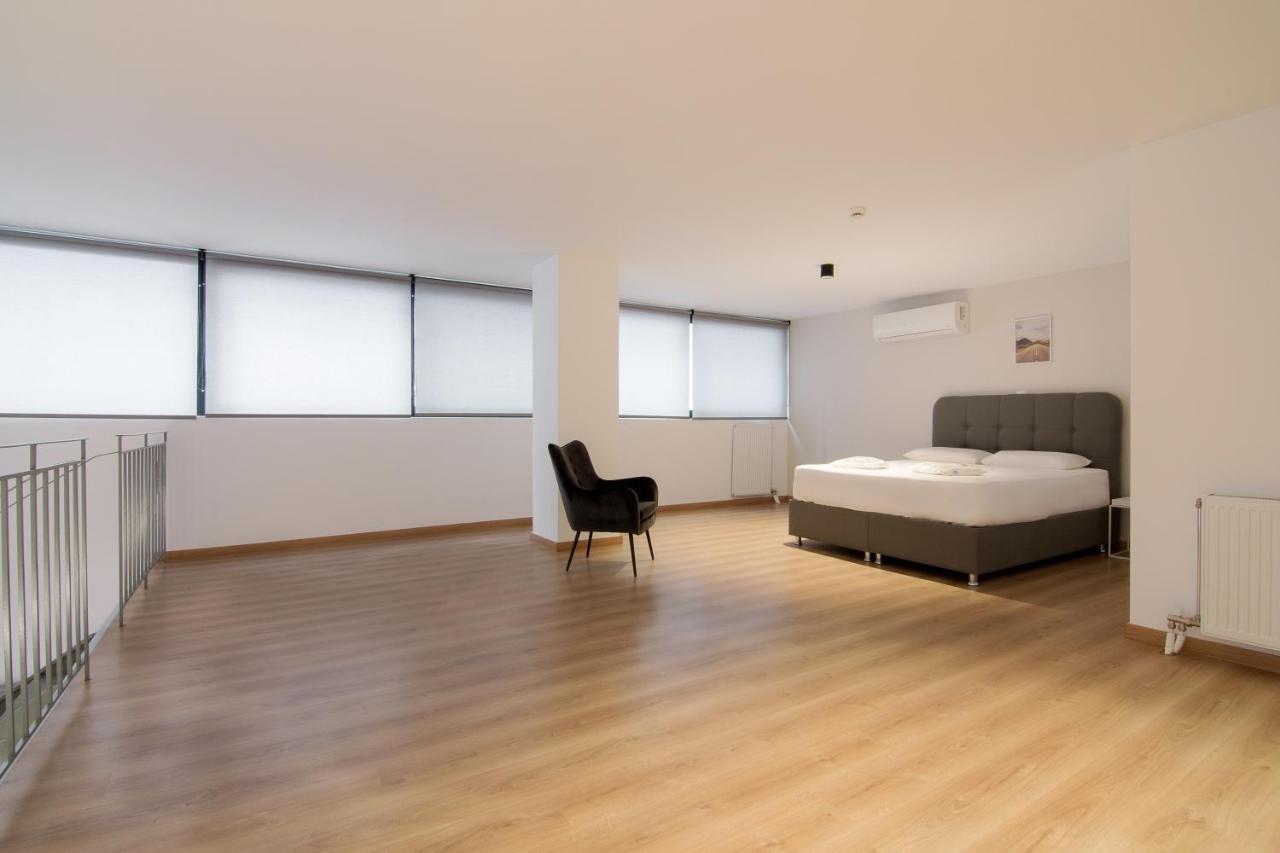 Leochares Lifestyle Apartments - Self Check-In Atene Esterno foto