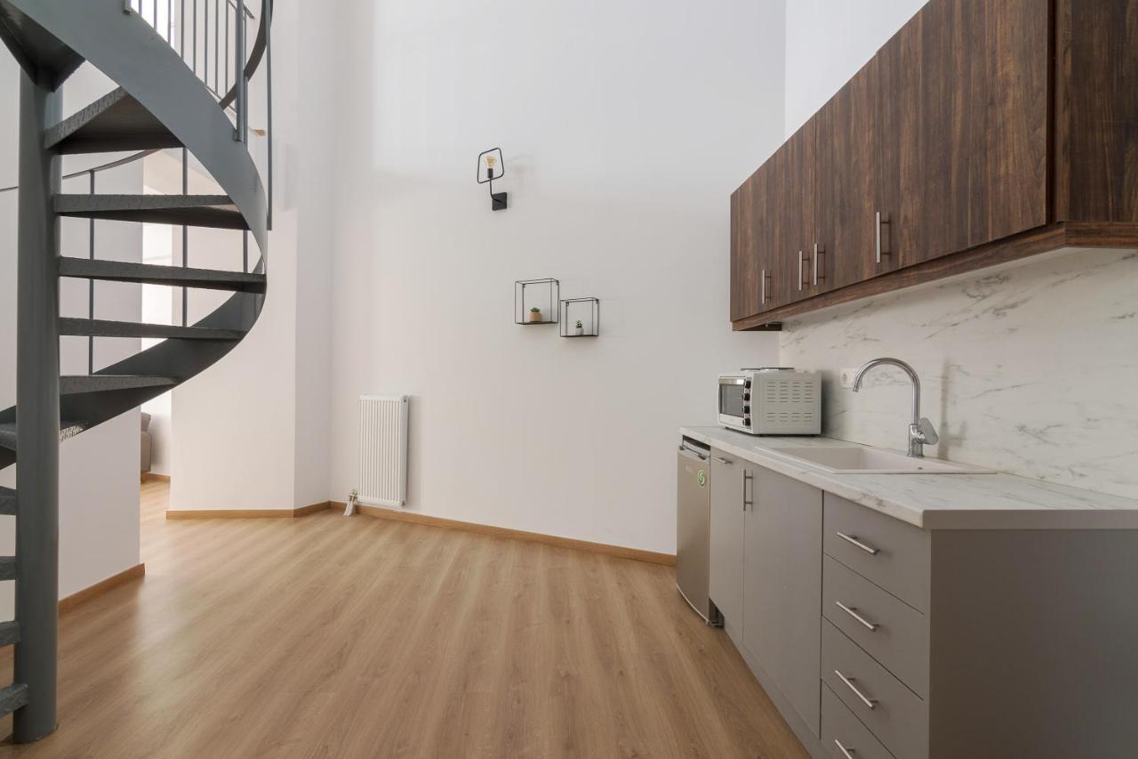 Leochares Lifestyle Apartments - Self Check-In Atene Esterno foto