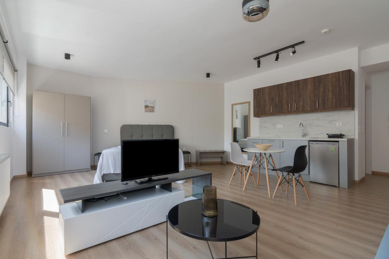 Leochares Lifestyle Apartments - Self Check-In Atene Esterno foto