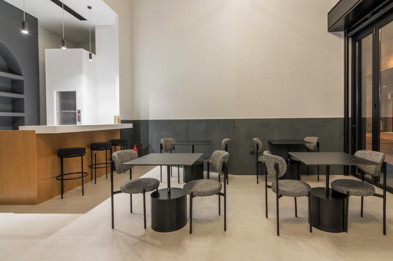 Leochares Lifestyle Apartments - Self Check-In Atene Esterno foto