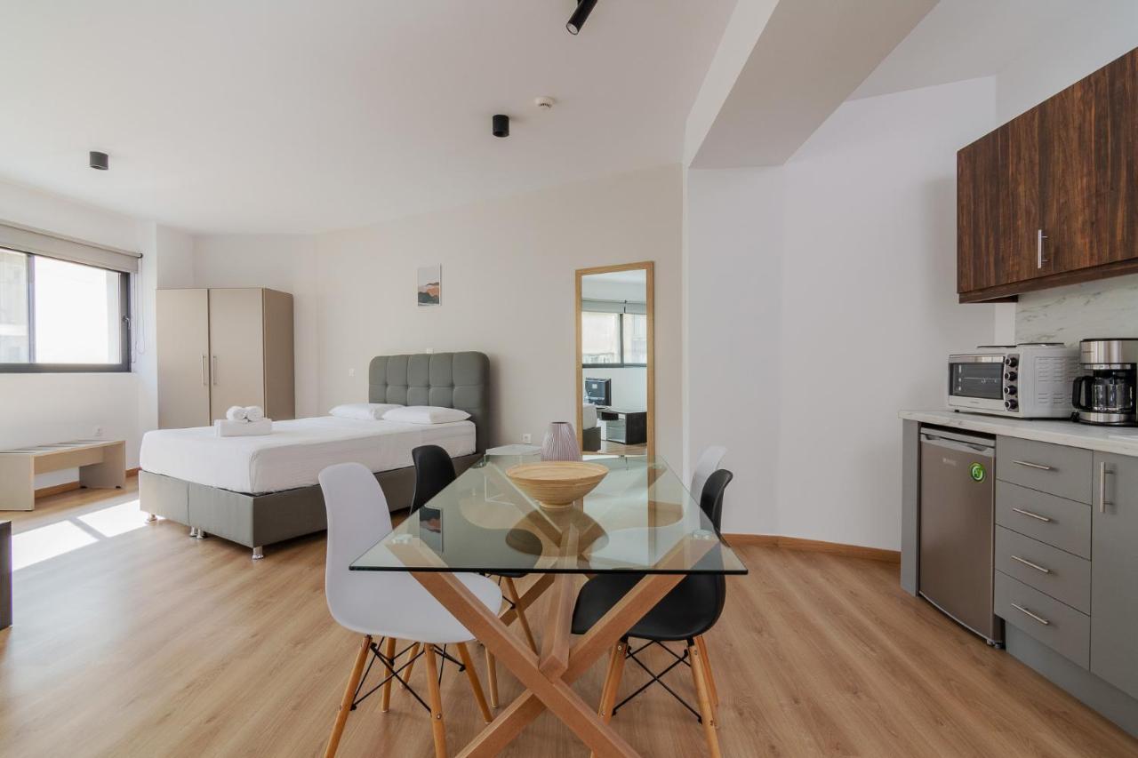 Leochares Lifestyle Apartments - Self Check-In Atene Esterno foto